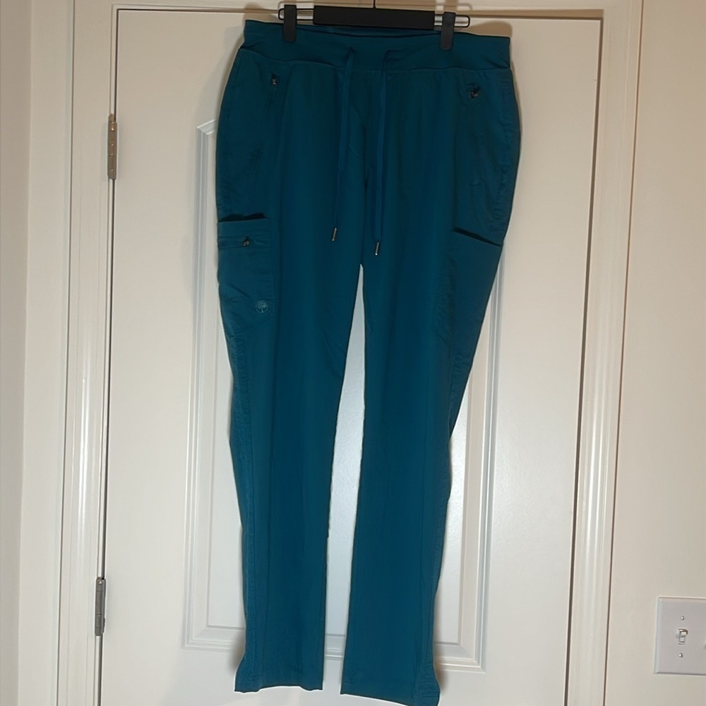 Purple Label Yoga Scrub Pants by healing hands w/Side Pockets Size M